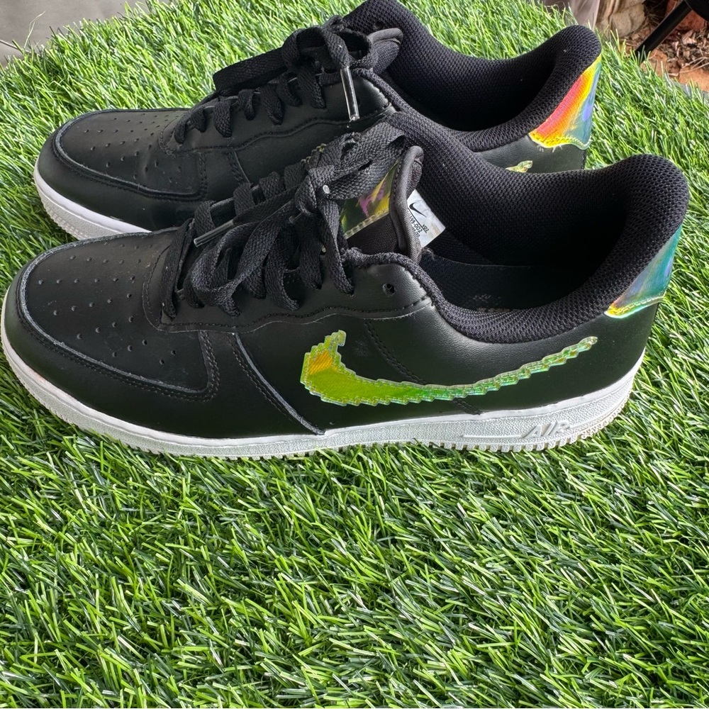 Nike Air Force 1 Low Iridescent Pixel - Black Men’s Size 8.5
